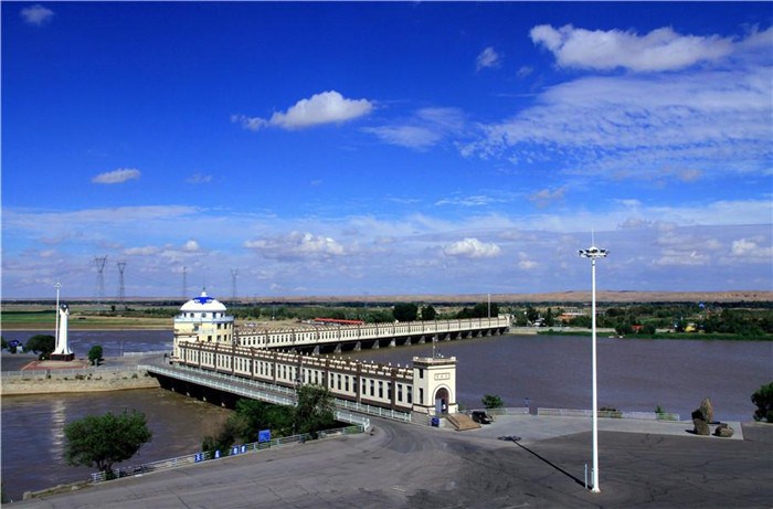 巴彦淖尔，绿色发展模式的示范之城