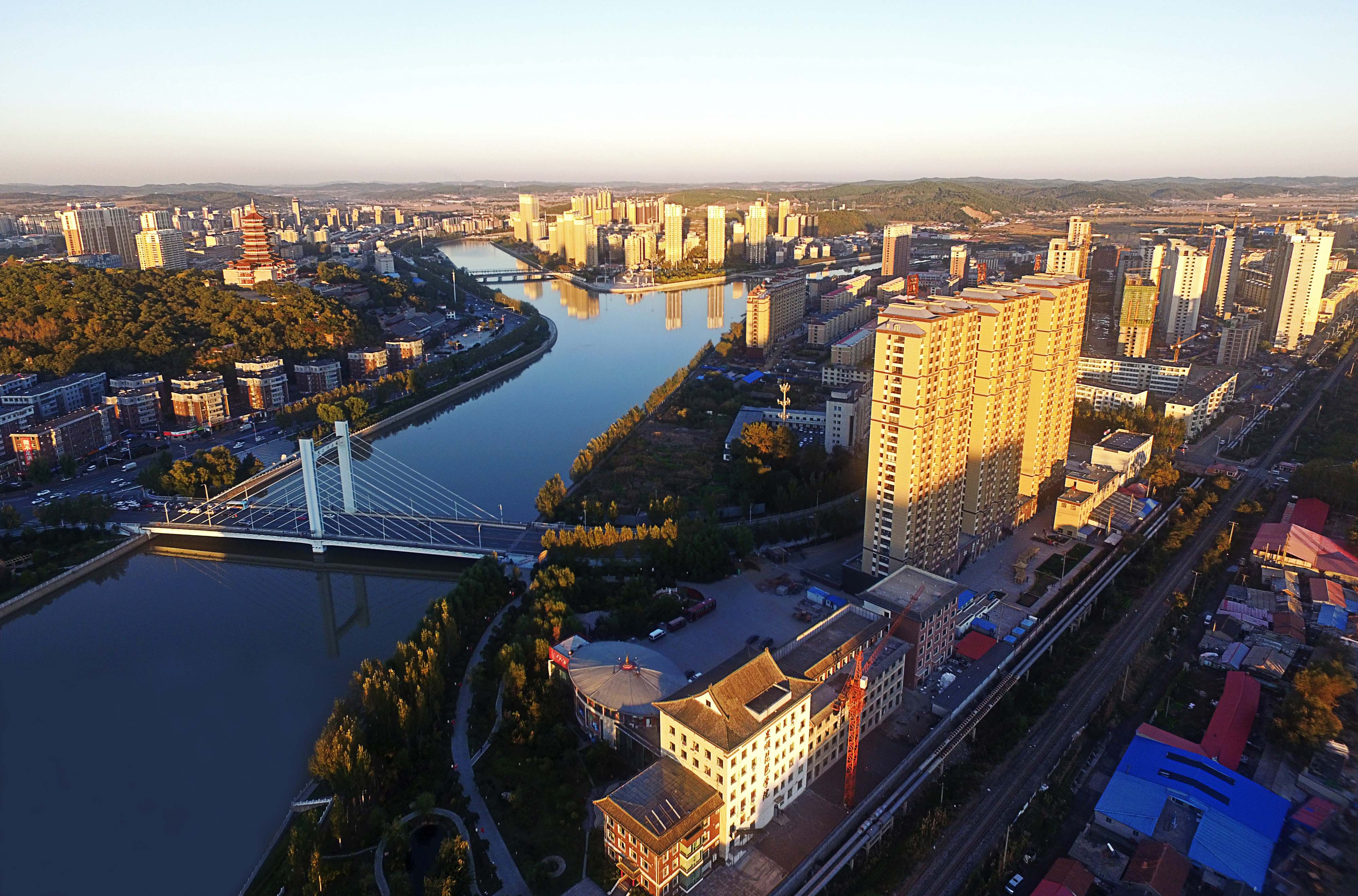 辽源风华，辽源之地的瑰丽传奇